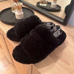 UGG fluff yeah slippers in black